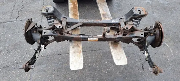 OEM 7104999 Taka-akselipalkki Ford Focus MK2 image 2