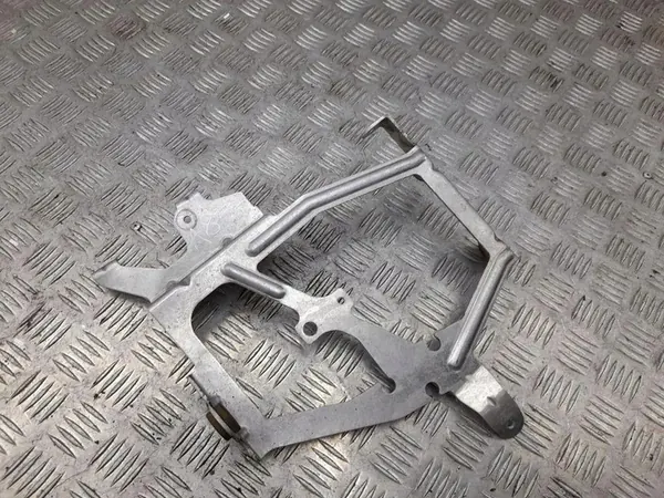 Audi A8 S8 D4 4H 4H0121239B Support Radiateur Avant Gauche image 2