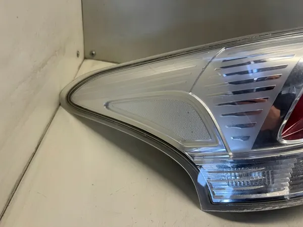 Luz trasera izquierda Mitsubishi Outlander III 8330A787 image 2