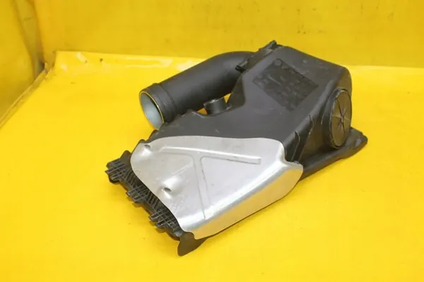 Ilmansuodattimen kotelo Porsche Cayenne II 4.8 Turbo S OEM image 2