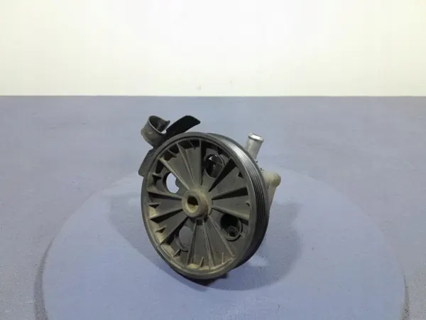 Volvo XC70 II Power Steering Pump 9485757 image 2