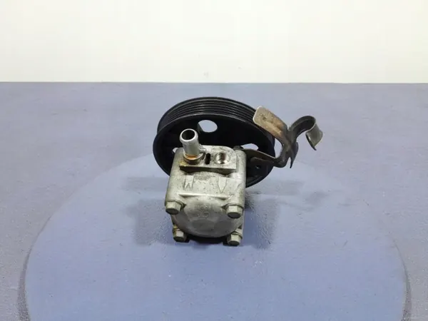 Volvo XC70 II Power Steering Pump 9485757 image 3