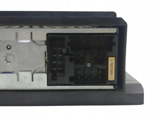Audi CD-vaihtaja OEM 8618842290 A4 B5 2.0L:lle image 9