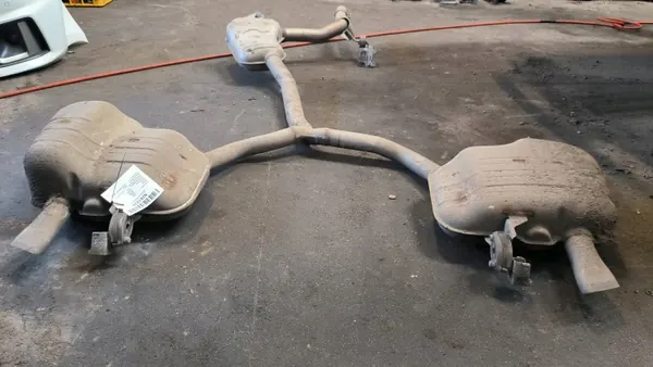 Komplettes Auspuffsystem OEM WYDECH KOMPLETNY Audi A4 B9 image 4