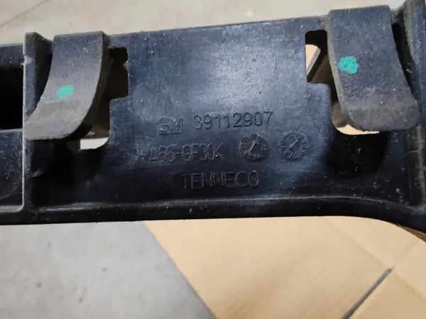 Support de fixation échappement OEM 39112907 Opel Astra K image 3