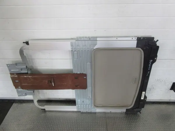 Dodge Durango II 2006 Kattoikkuna Kompletti OEM 4x4OE003159 image 4