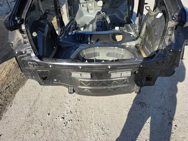Audi A1 82A Taka-astia OEM LY9T 21r - Käytetty image 2