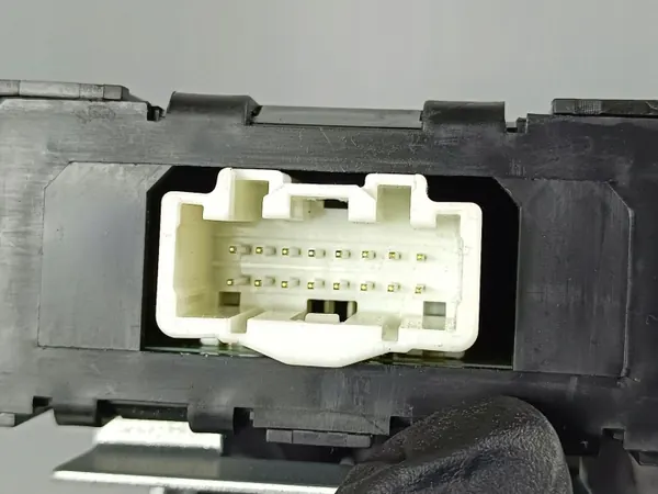 Mitsubishi Eclipse Cross Computermodule OEM 8631B870 image 4