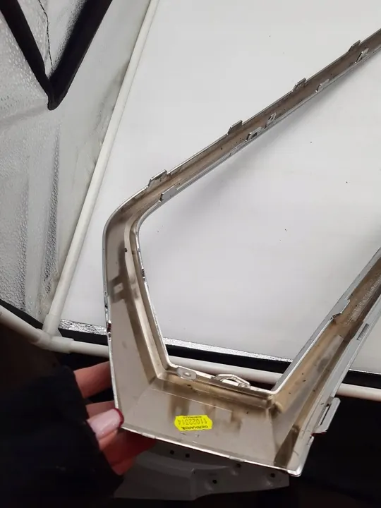 Front Grill Skoda Karoq 2017 image 10