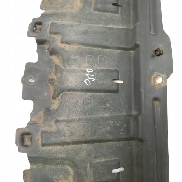 Mazda 3 I etupuskurin kansi OEM BP4K56112 image 8