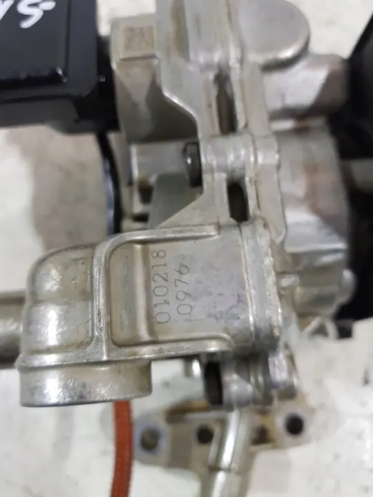 Begagnad oljepumpsträckspänne OEM 31670242 för Volvo XC60 image 10