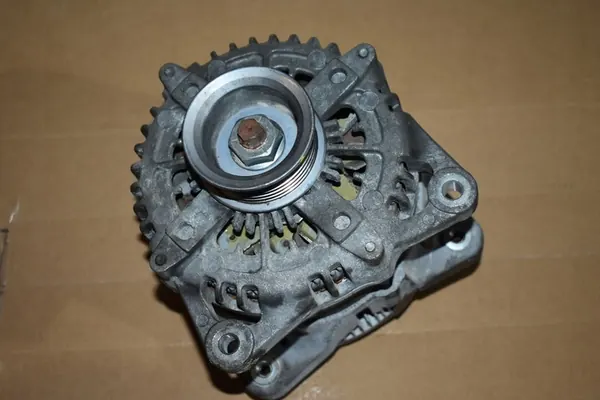 Alternaattori 210A Denso Porsche Cayenne 9Y 4.0 TFSI OEM image 4