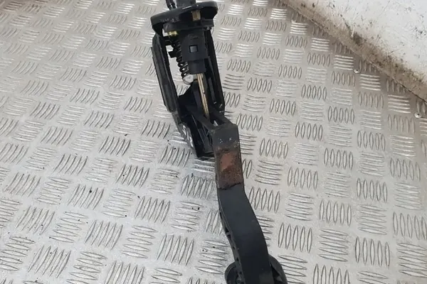 Kupplungspedal SKODA FABIA I 1.9L Diesel 2002 image 3