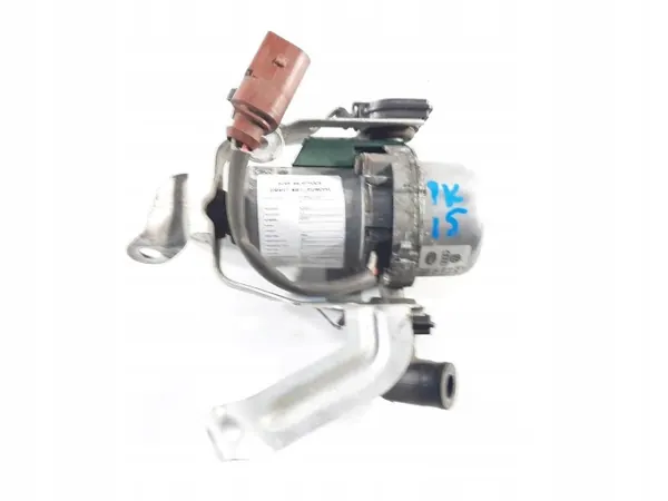 Audi R8 Alipainepumppu OEM 8E0927317K - Käytetty image 2