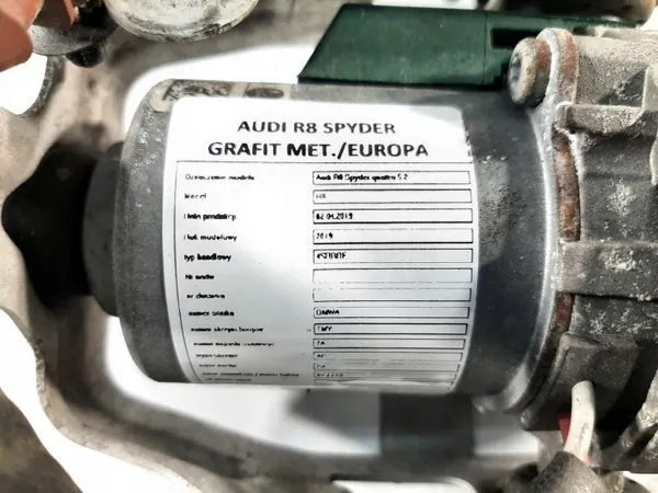 Audi R8 Alipainepumppu OEM 8E0927317K - Käytetty image 5