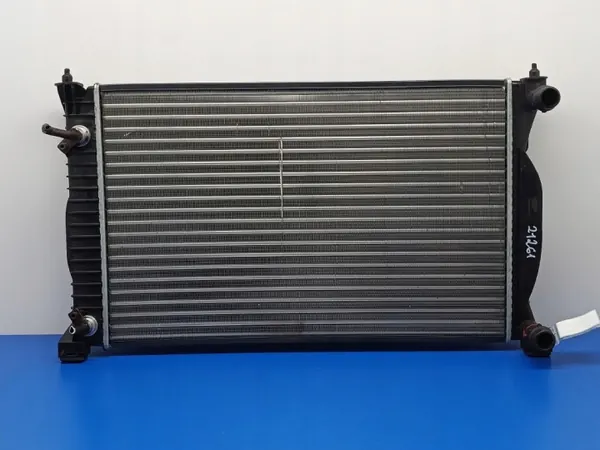 Radiateur d'eau OEM CADILAK-Bochnia-499741- pour Audi A4 B7 image 2