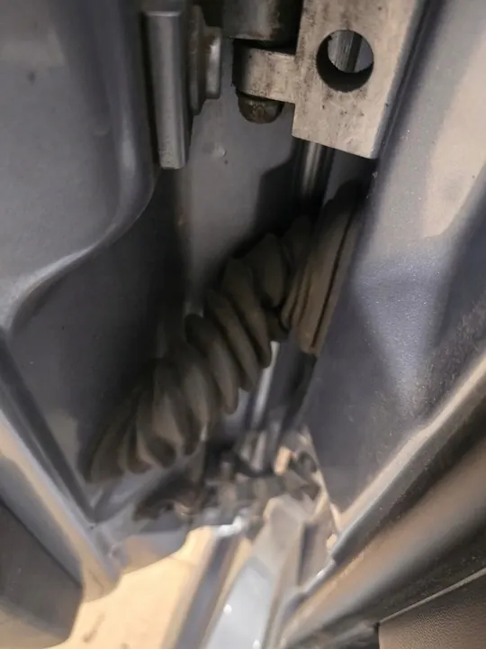 Instalação de Porta Skoda Fabia 1 1998-2007 Hatchback image 4