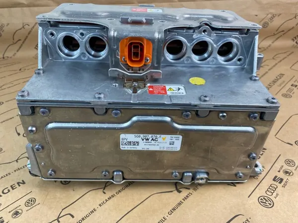 Módulo de controlo OEM 5G0907070F para Golf VII GTE image 4