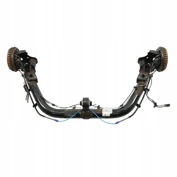 Smart Fortwo 453 taka-akselipalkki OEM A4533508100 image 10