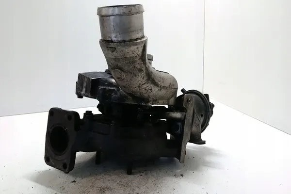 Turbocharger OPEL SIGNUM 3.0L diesel 2005 image 3