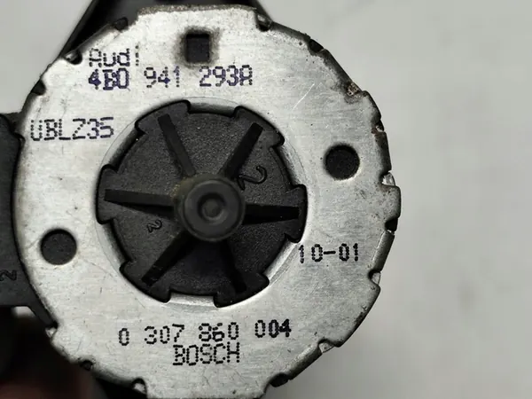 Audi A8 S8 D2 Leveling Motor 4B0941293A image 4