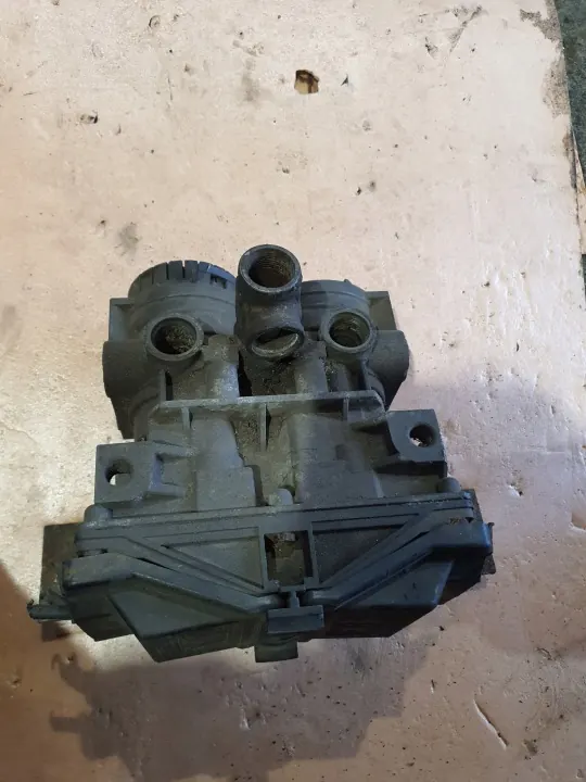 Relaisklep OEM 5010457558 voor Renault Magnum image 2