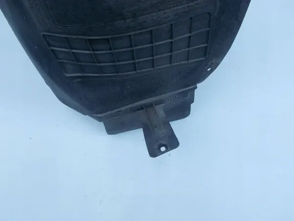 Opel Astra J 2011 Etuvasen Lokasuoja image 2