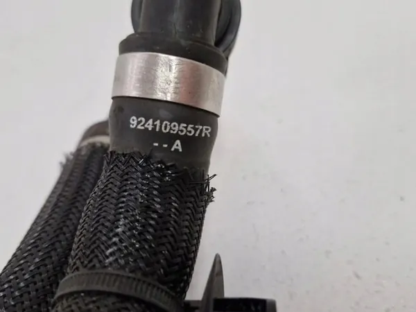 Renault Trafic III 2.0 DCI Heater Hose OEM 924000348R image 7