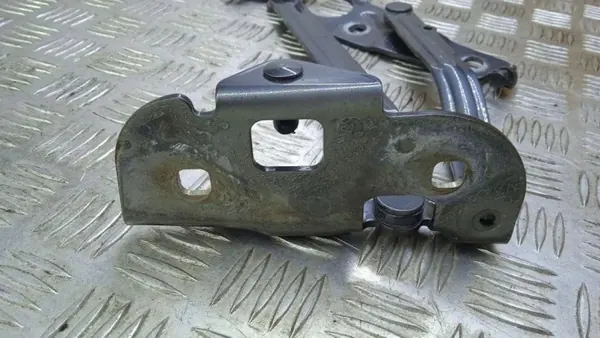 Bisagra maletero derecho Audi TT Mk2 OEM 8J7827300 image 3