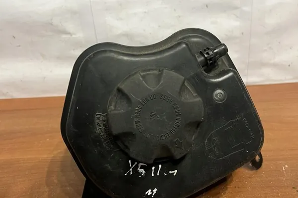Tanque de expansão de refrigerante BMW X5 (E70) 2008 OEM 7552546 image 4
