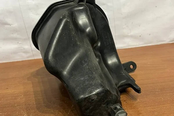 Tanque de expansão de refrigerante BMW X5 (E70) 2008 OEM 7552546 image 8