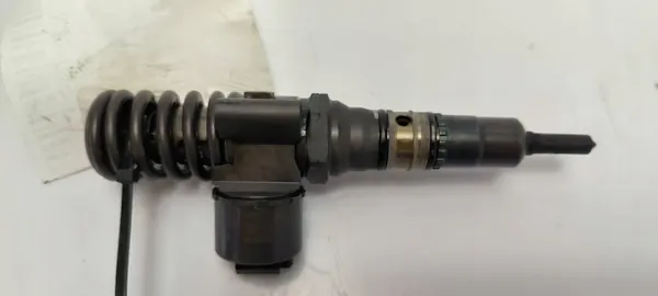 Inyector 10414720404 para Dodge Journey - Usado image 2