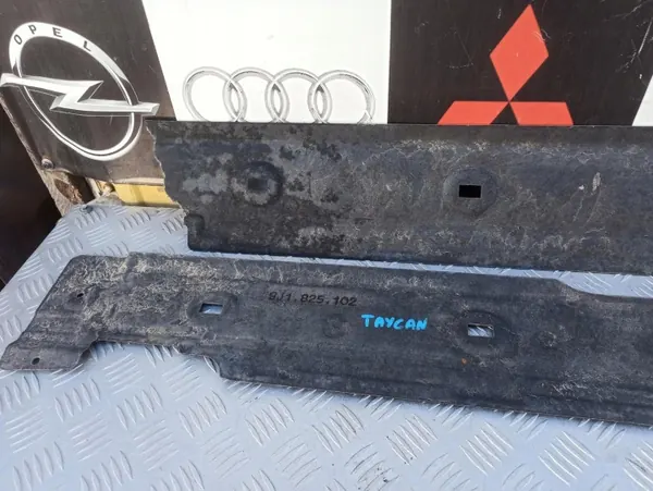 Cubierta suelo Porsche Taycan 4S izquierda derecha OEM image 4