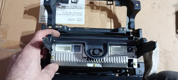 OEM 281150198R Radio Navigation pour Vivaro Talento B image 3