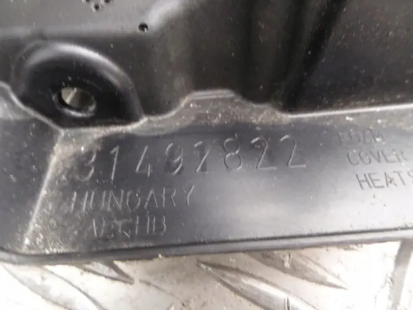 Volvo XC90 II T6 Compressorafdekking OEM 31437422 image 4