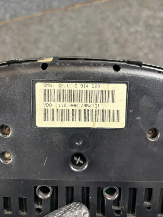 Tachometer BMW E39 3.0L 231km OEM 6914909 image 10