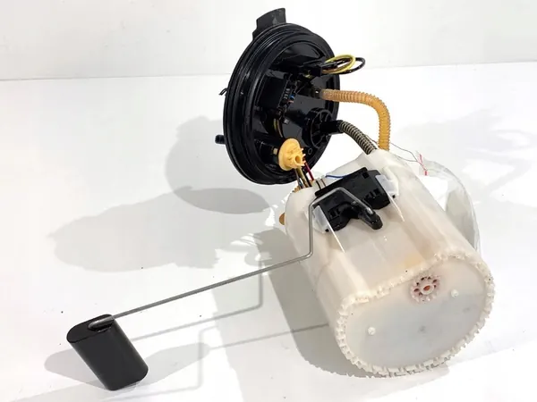 Brandstofpomp Skoda Octavia III 1.6 115PK OEM 5Q0919050AP image 2