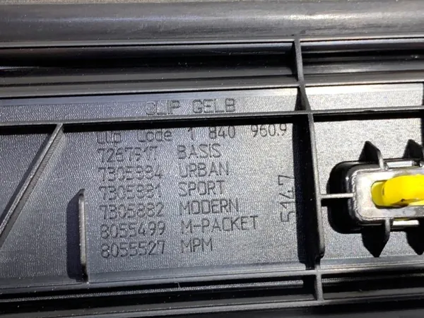 OEM 8055499 Etu oikea kynnyssuoja BMW F22 image 3