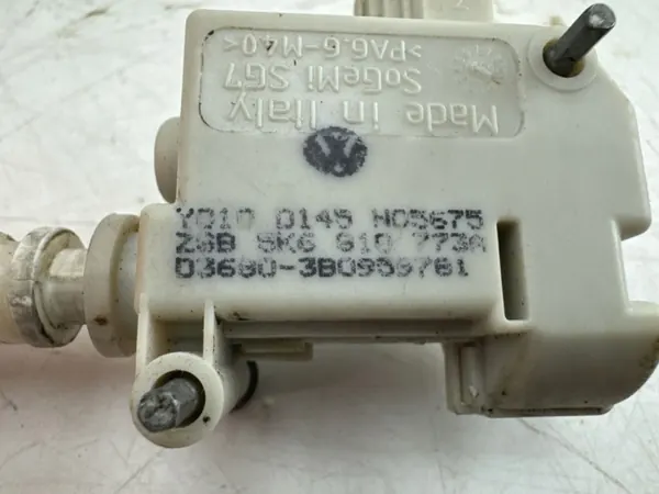 OEM 5K6910773A Atuador tampa combustível VW Golf VI image 7