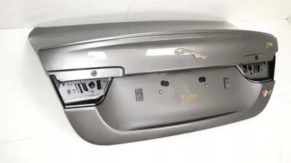 Jaguar XE Bagagelucka OEM 368446421 - Indus Silver image 4
