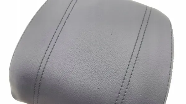 Land Rover Evoque II 2019 Etukatto OEM AMD232587 image 7