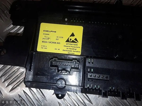 Module de climatisation Jaguar XF X250 OEM 8x2318c858ag image 3