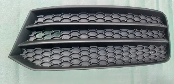 Rejilla de ventilación de parachoques Audi OE 8XA807681B image 2