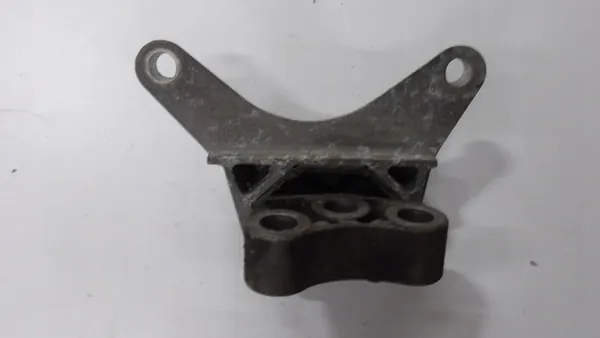 Soporte de motor Alfa Romeo Giulietta image 2