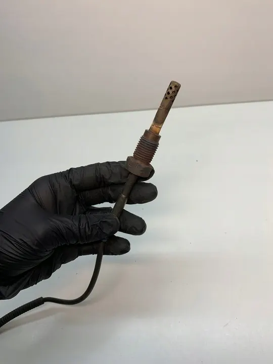 Sensor de temperatura de escape VW PASSAT B6 070906088AC image 3