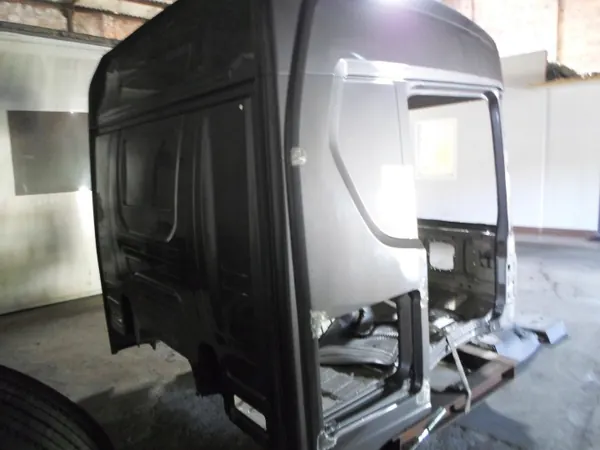 Cabina Scania R NGS OEM 2 - Estado Usado image 3
