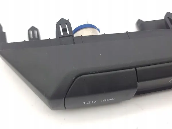 Tomada 12V Kia Niro 2024 OEM 84745AT900WK Dianteira image 8