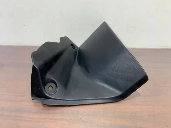Marco de luz trasera Subaru Outback OEM W4707 - Usado image 3