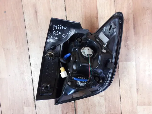 Mitsubishi ASX 2019+ Luz Trasera Izquierda image 5