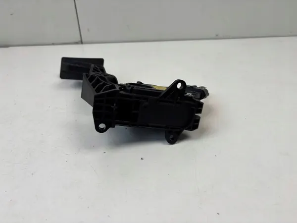 Pédale d'accélérateur OEM 6C1721503D pour Skoda Fabia III image 5